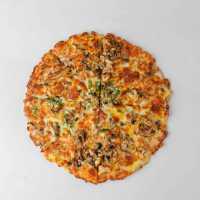  عکس پيتزا قارچ وپنير ايتاليايي